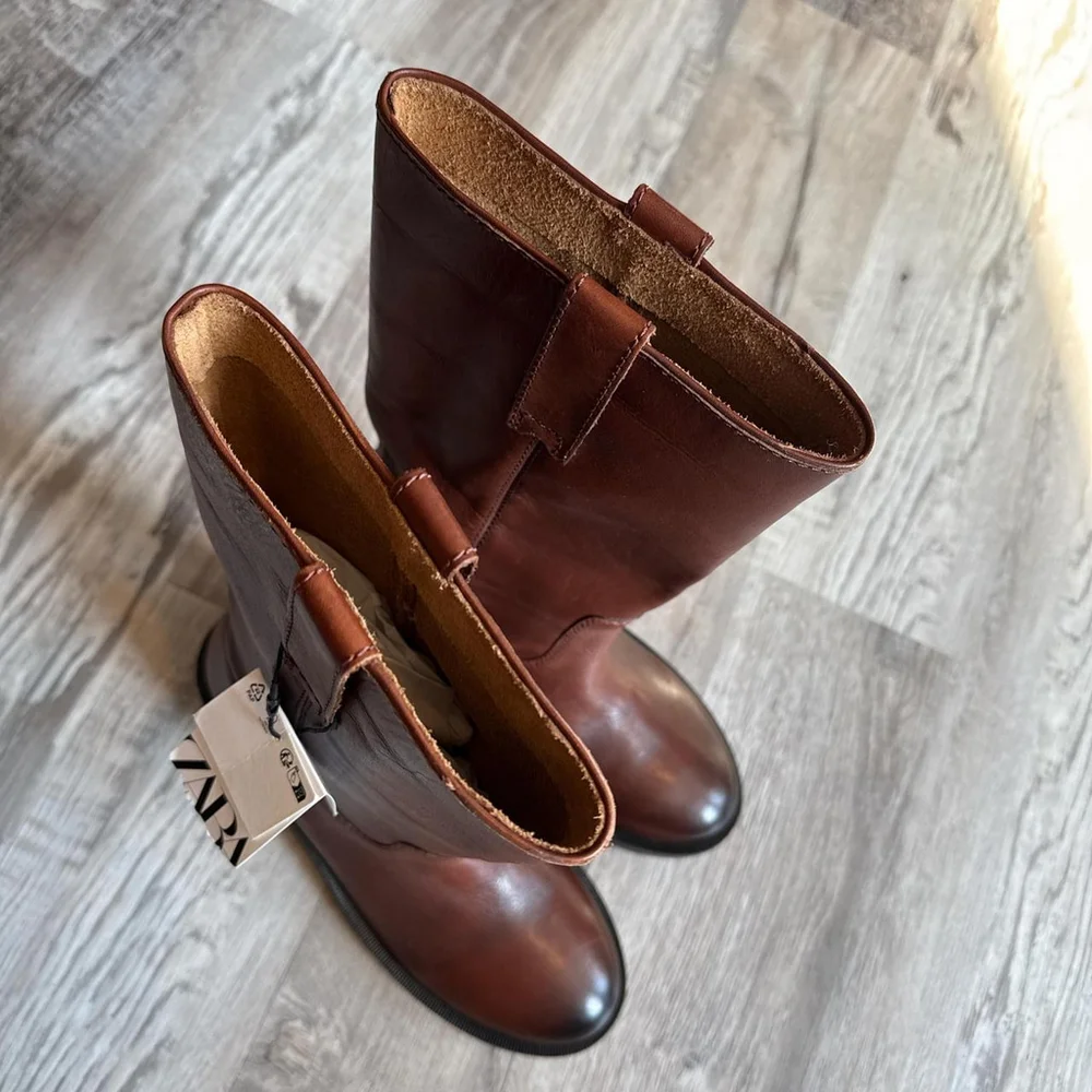 boots - Picture 5 of 8